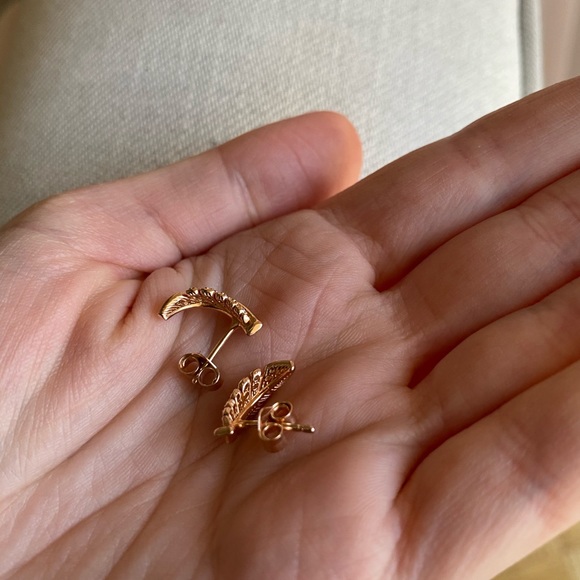 Pandora 14k Rose Gold Feather Stud Earrings - Picture 10 of 11